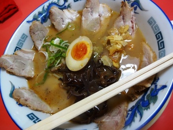 合志の館でチャーシュー麺を喰らう♪