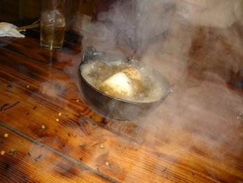 恐怖!鉄鍋焼きおにぎり茶漬け