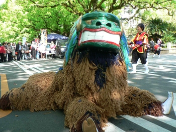 宮崎県庁前　朝市