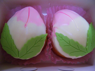 桃のお菓子に・・・