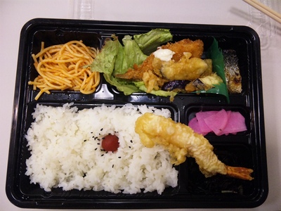 250円弁当(^_^)、居酒屋 麦うさぎ さん♪