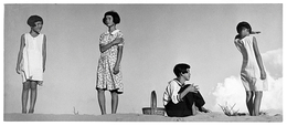 鳥取砂丘が生んだ写真界の巨匠!「植田正治作品集」が発売されました 鳥取砂丘が生んだ写真界の巨匠!「植田正治作品集」が発売されました