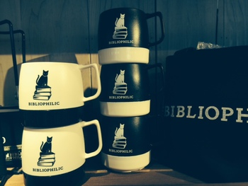 BIBLIOPHIIC DINEX マグカップ　新色