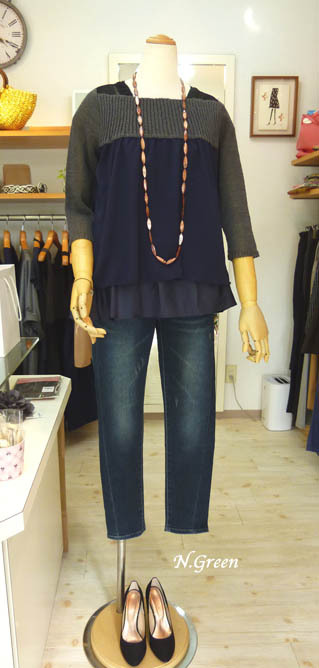 主役の服に合わせる ちょっとした 面白いデザインの インナーを揃えるのが好き 主役の服に合わせる ちょっとした 面白いデザインの インナーを揃えるのが好き