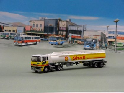 熊本の老舗模型店:シェル石油タンクローリー