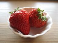 大粒のいちごをデザートに。