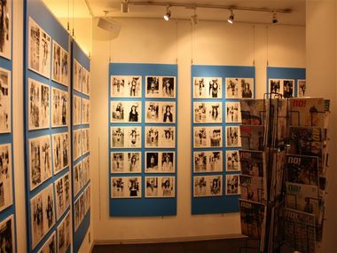 美少女写真展開催中。