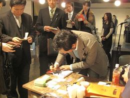 参加者の方々の交流は、心温まる時間でした。