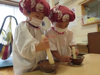 ☆ヨモギ白玉団子作り☆