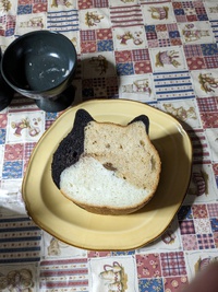 ねこねこ食パン