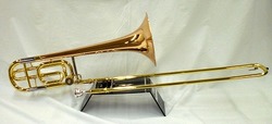 大谷専属リペアマン点検済! 中古楽器