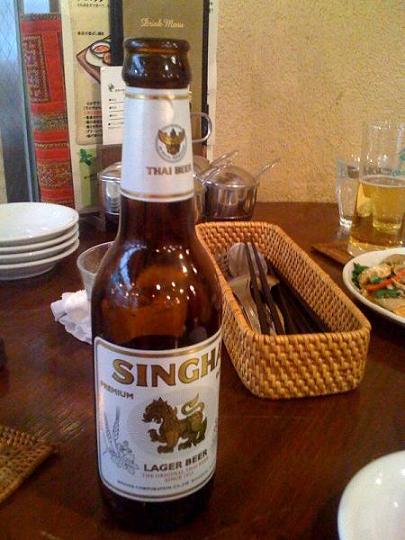 飲むとタイを思い出すシンハービール(^^)