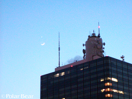 昨夜観ました【三日月と金星】です☆=