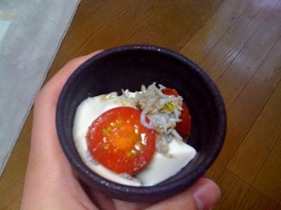 豆腐としらすを使って一品料理を作ってみました