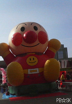 こんなに大きいサイズのアンパンマンは初めて見ました☆