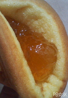あんずジャムの【ワッフル】を~♪