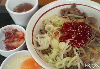 ランチに【プルコギビビンバ丼】を食べました(^~^*