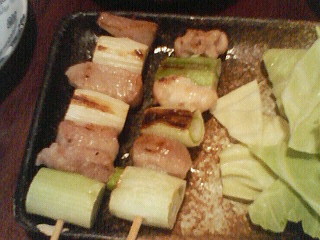 よつや村に入村して串焼き串揚げを頂きました(^^)