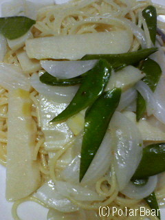 筍とスナップエンドウと玉ねぎのパスタを~♪