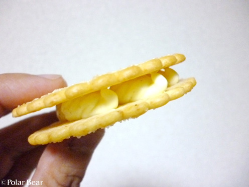 美味しくてビックリ☆【ハーベスト ホイップサンド バニラ味】
