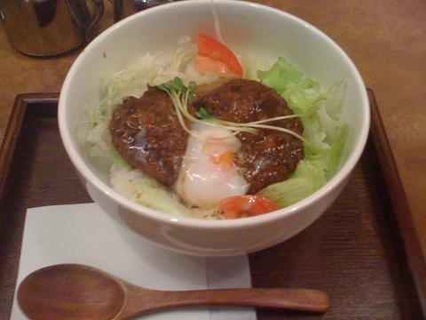 上通りの岡田珈琲店さんで美味しい珈琲を飲みました(^^)
