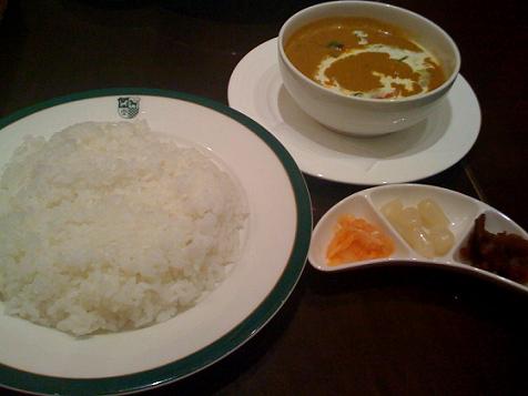新宿中村屋のカリーをいただきました(^^)