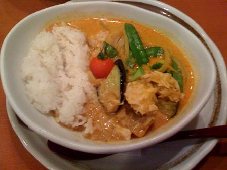 おはしカフェ・ガストさんの特製タイカレーです!