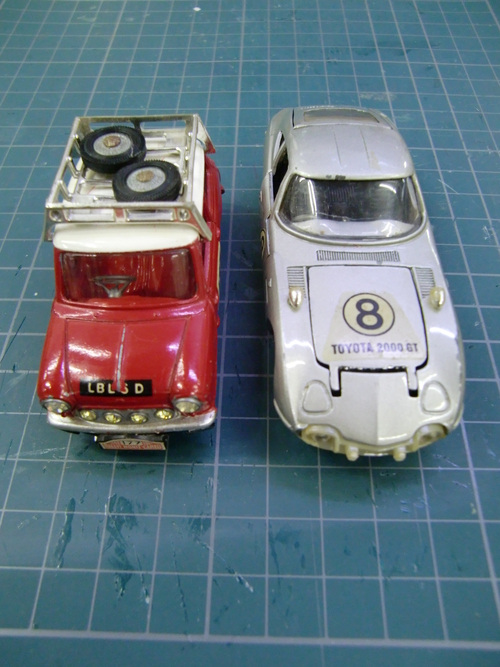 1/43 ミニクーパーS /TOYOTA 2000GT お宝(笑)