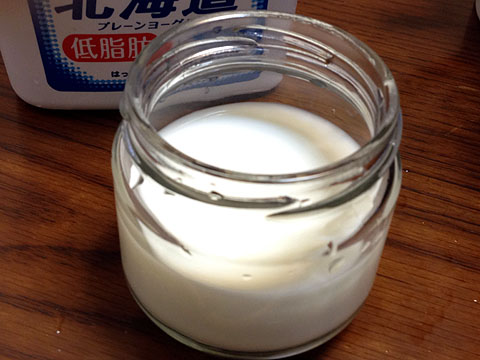 手作りヨーグルトで腸まで届く乳酸菌