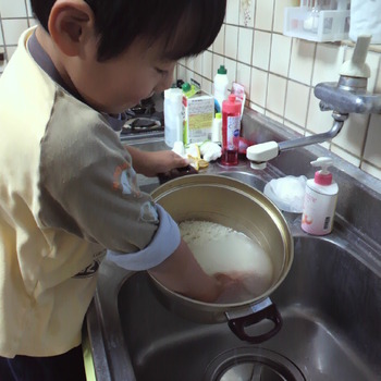 次男はじめてのカレーライス