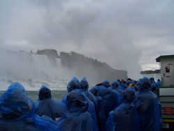 滝のような雨