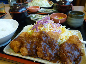 定食屋さんで女子会!?