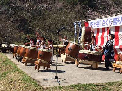 玉名 蛇ヶ谷公園「さくら祭り」にて演奏 玉名 蛇ヶ谷公園「さくら祭り」にて演奏