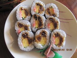 2011年、お食い初めは『桜寿司』のおせち♪
