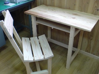 ハンドメイド家具　テーブル＋Rチェアー