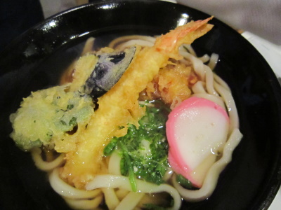 ●ボリューム満点うどん”よこ山”