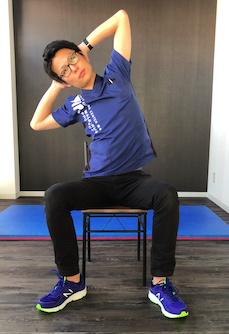 背骨の運動で関節の痛みを解消! 背骨の運動で関節の痛みを解消!